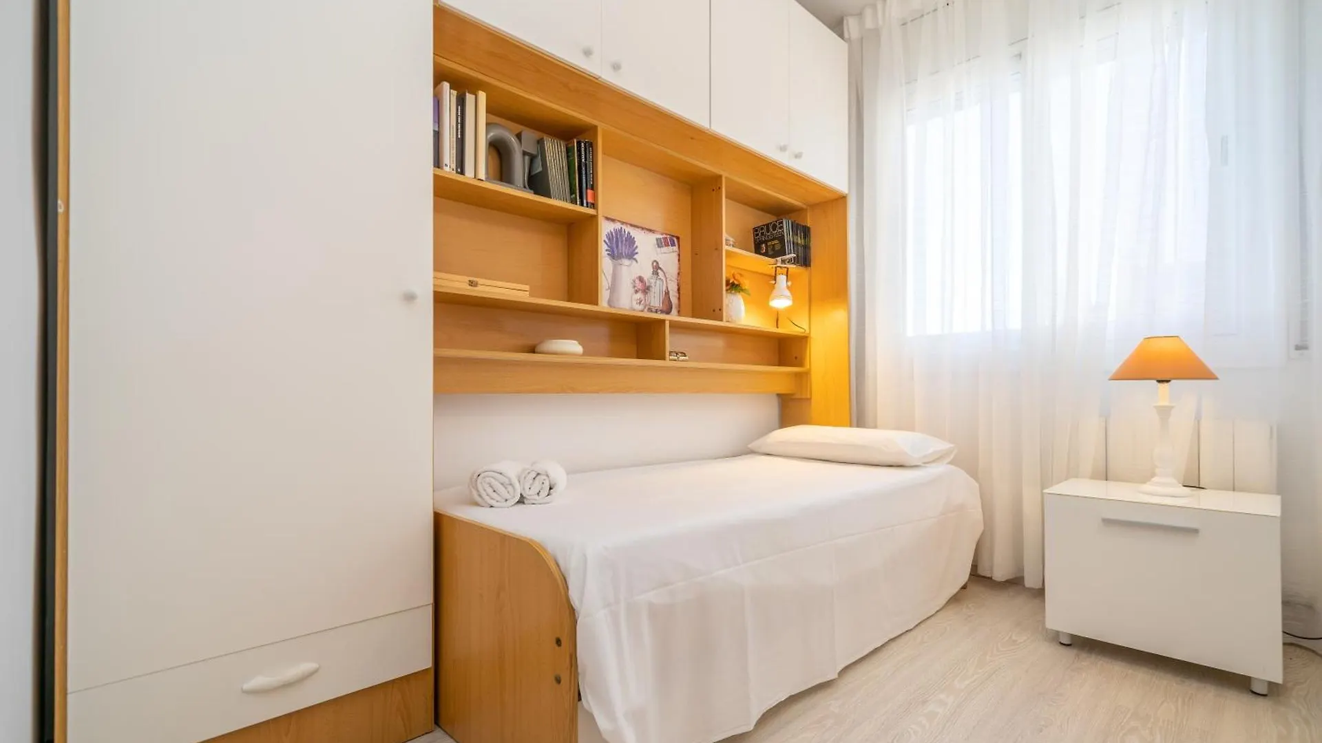 Homeholidaysrentals Bluemar-Costa Barcelona Pineda de Mar Apartment