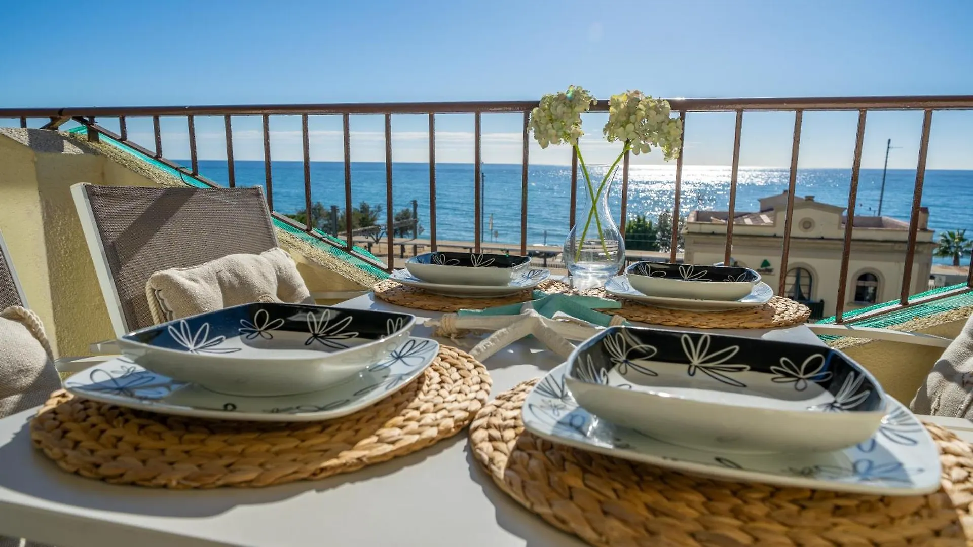 Homeholidaysrentals Bluemar-Costa Barcelona Pineda de Mar