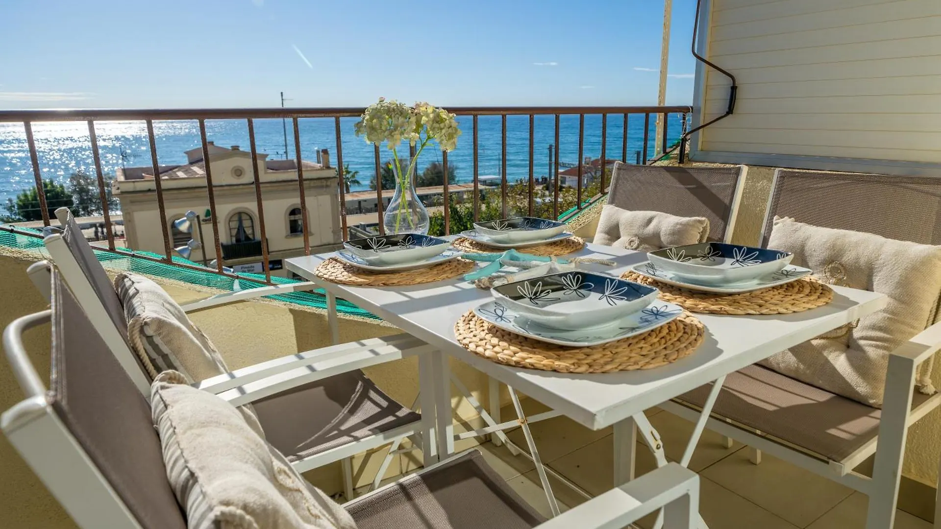 Homeholidaysrentals Bluemar-Costa Barcelona Pineda de Mar Apartment